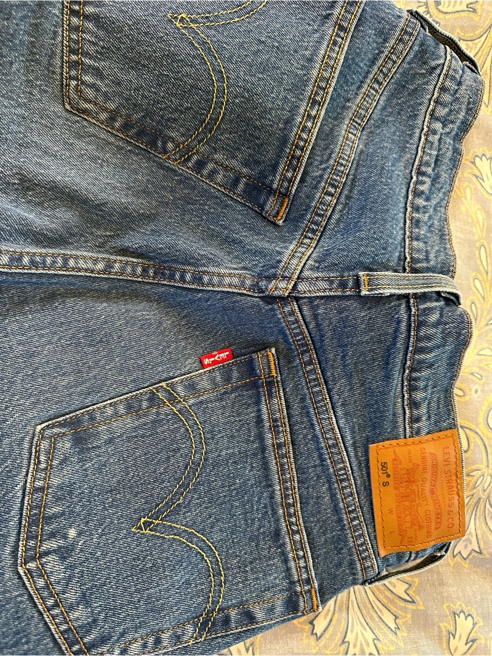 Levi's 501 Women's Straight Leg Jeans in medium blue wash 26x30